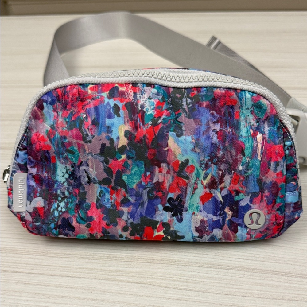 Lululemon Multicolor Abstract Belt bag